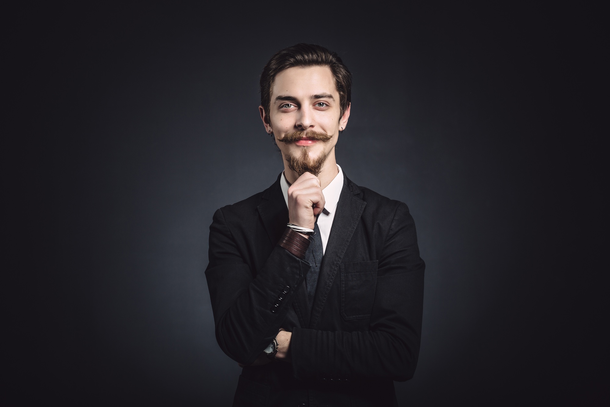 Picture of an elegant young fashion man